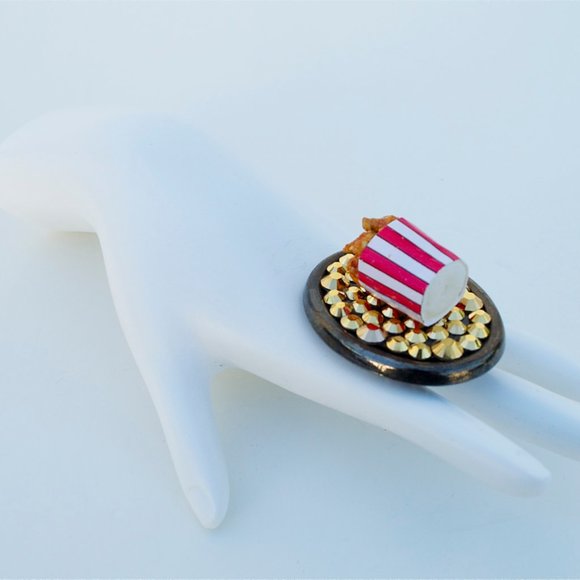 FRIED CHICKEN BUCKET SWAROVSKI RHINESTONE RING - Picture 3 of 7